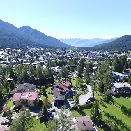 Haus Elisengrund Am Geigenbuehel - Chalet Prive ゼーフェルト・イン・チロル エクステリア 写真